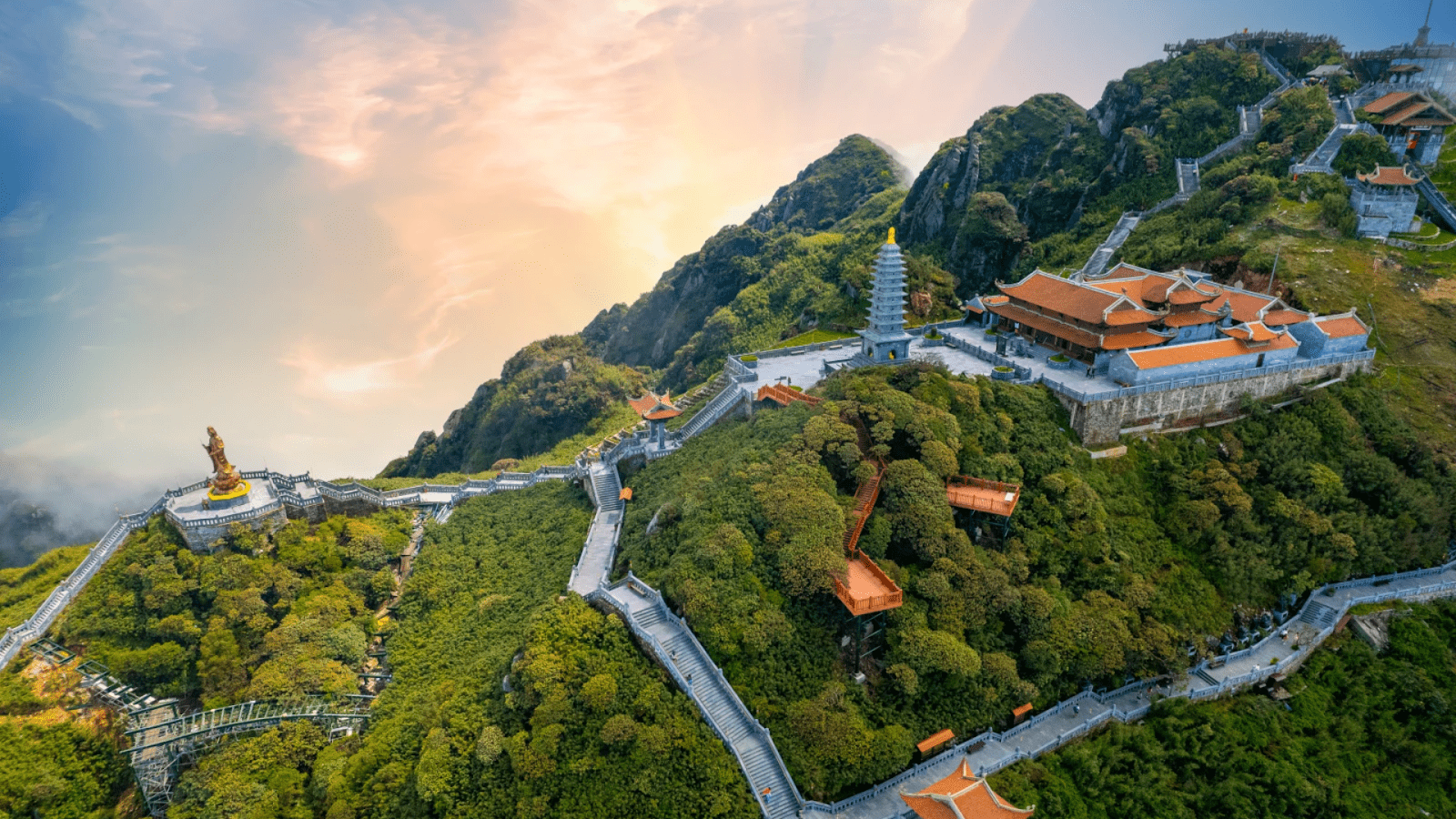 À la Découverte des Marchés Ethniques de Sapa : Un Voyage au Cœur des Traditions Montagnardes